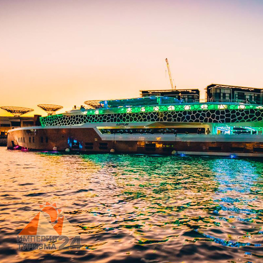 Прогулка по Персидскому заливу на мега-яхте «Лотус»