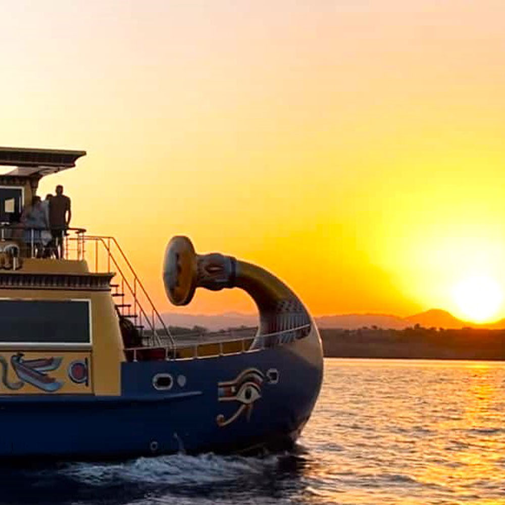 Экскурсия «Вечерний VIP круиз на яхте Нефертари»