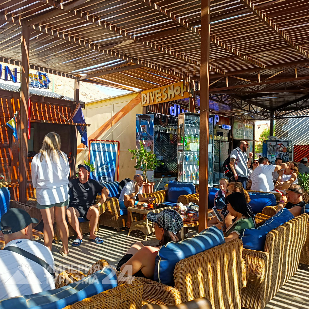 Экскурсия к Белому острову на яхте «Барбаросса»