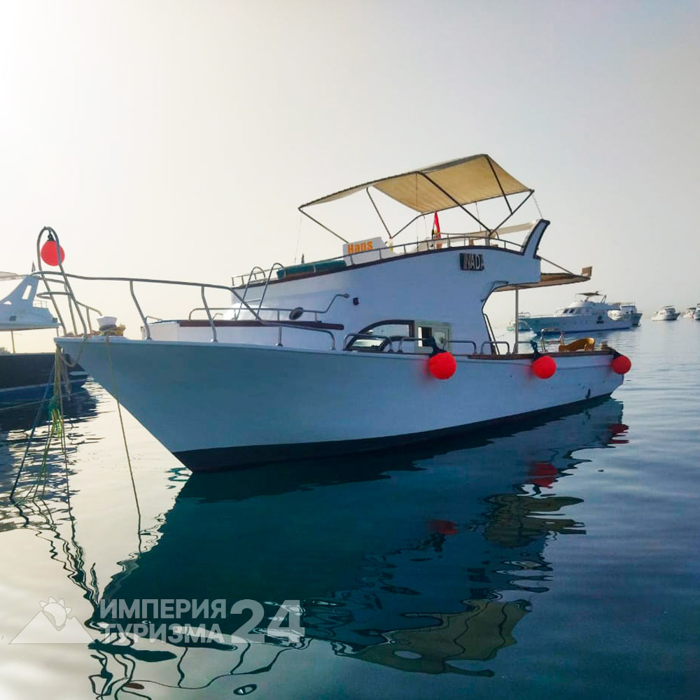 Аренда яхты в Хургаде с посещением заповедника