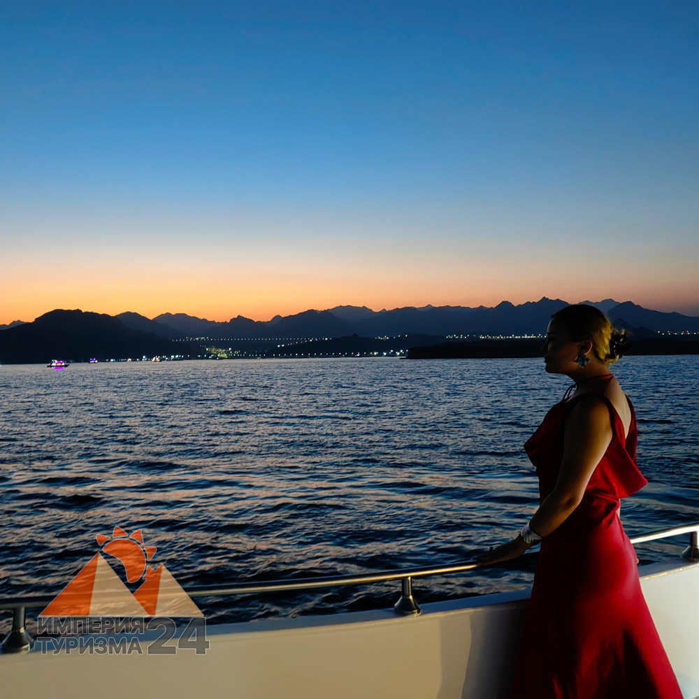 Вечерняя прогулка на яхте из Шарм-эль-Шейха