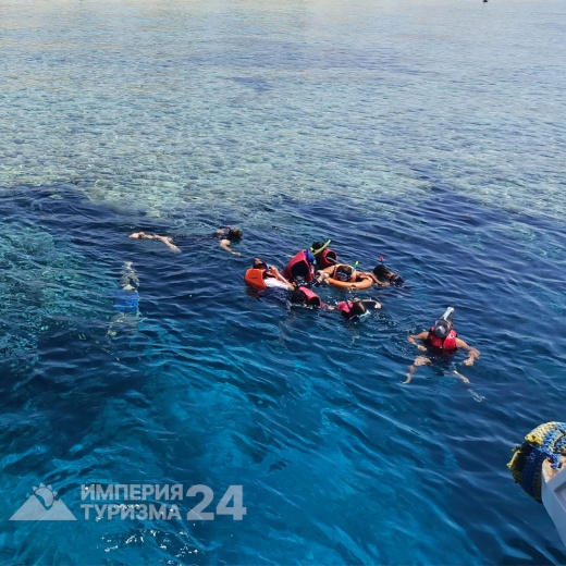 Экскурсия к Белому острову на яхте «Yona Tours»