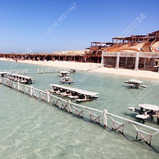 Экскурсия на пиратском корабле с высадкой на Orange Bay