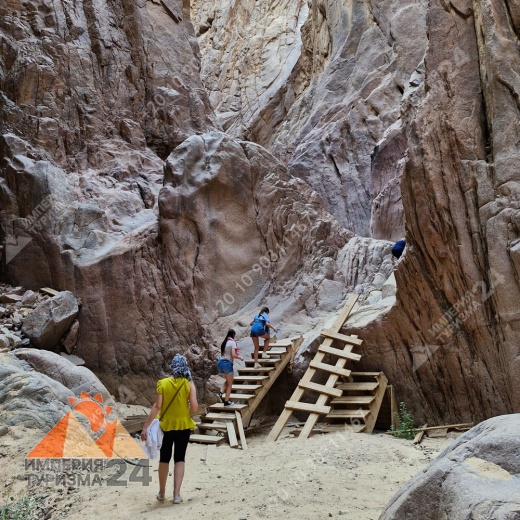 Экскурсия в Wadi El Weshwash