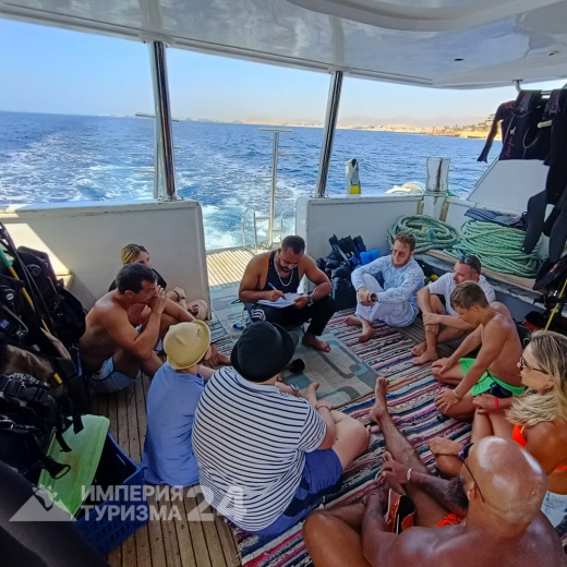 Экскурсия на остров Тиран на яхте с дайвингом