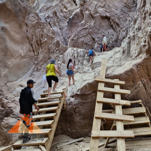 Экскурсия в Wadi El Weshwash