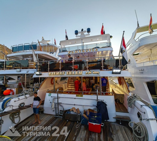 Вечерняя прогулка на яхте из Шарм-эль-Шейха