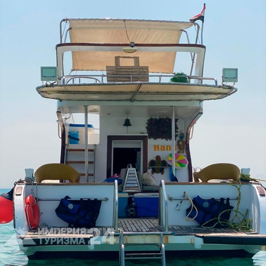 Аренда яхты в Хургаде с посещением заповедника