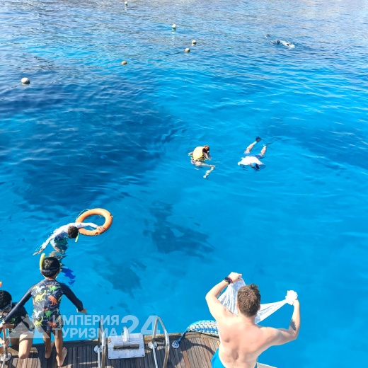 Экскурсия на остров Тиран на яхте с дайвингом