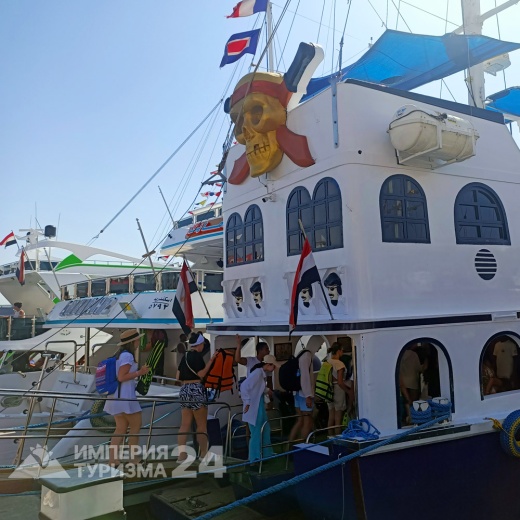 Экскурсия к Белому острову на яхте «Барбаросса»