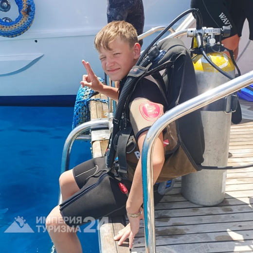 Экскурсия на остров Тиран на яхте с дайвингом