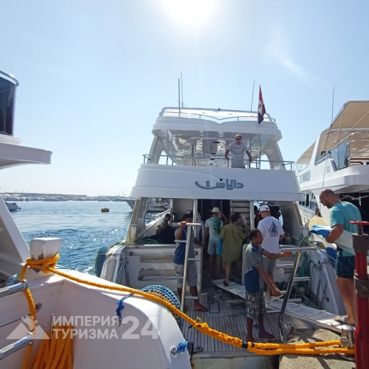 Экскурсия на остров Тиран на яхте с дайвингом