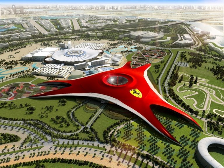 Билеты в парк Ferrari World + комбо-обед